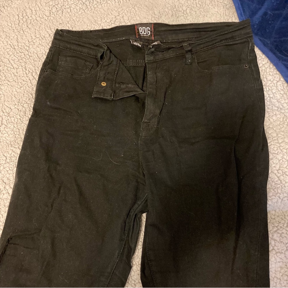 BDG (UO) Distressed Black Twig High Rise Jeans, 29 - w/defects - torn knee